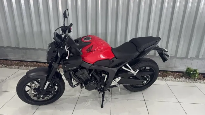 HONDA CB 650 R E-Clutch 2027