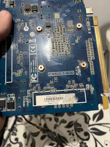 Placa de Vídeo Zotac NVIDIA GeForce 9500 GT