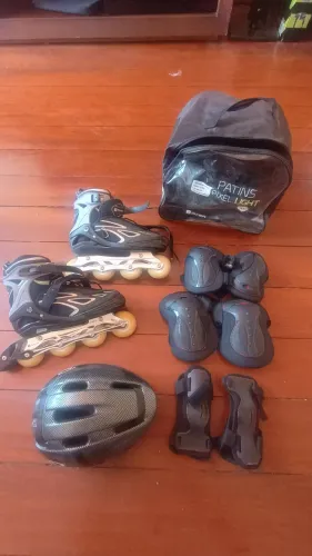 Patins (37-40), capacete e Proteções