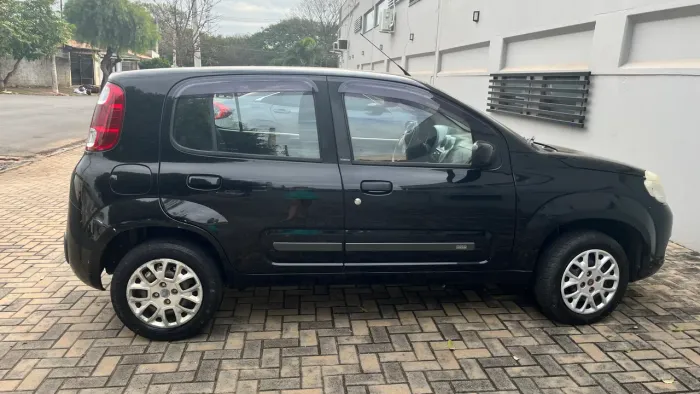 Fiat Uno Economy 1.4 EVO Fire Flex 8V 4P 2012