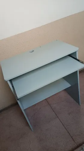 Mesa Azul de estudo MDF em laca