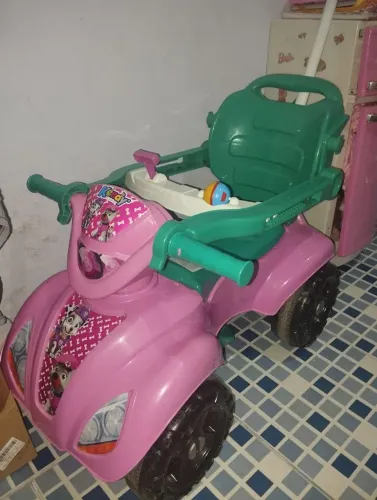 Carrinha de menina