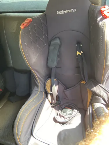 VENDO CADEIRA PARA CRIANÇAS ATÉ 28 KILOS