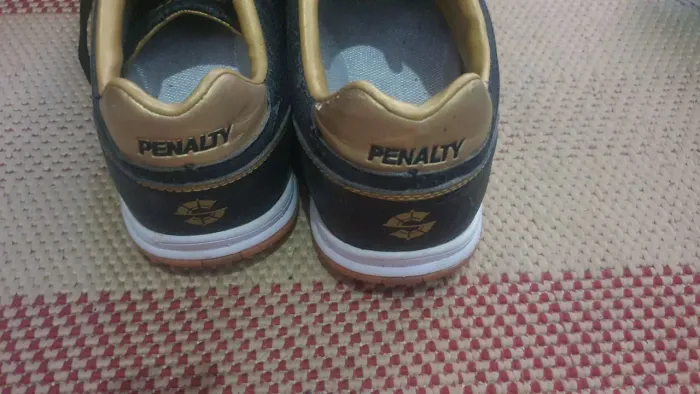 Tenis futsal penalty.