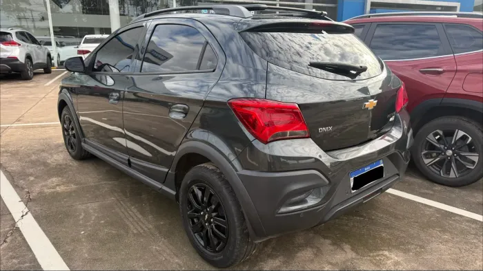 Chevrolet Onix Activ 1.4 8V Flex Mec. 4P 2019