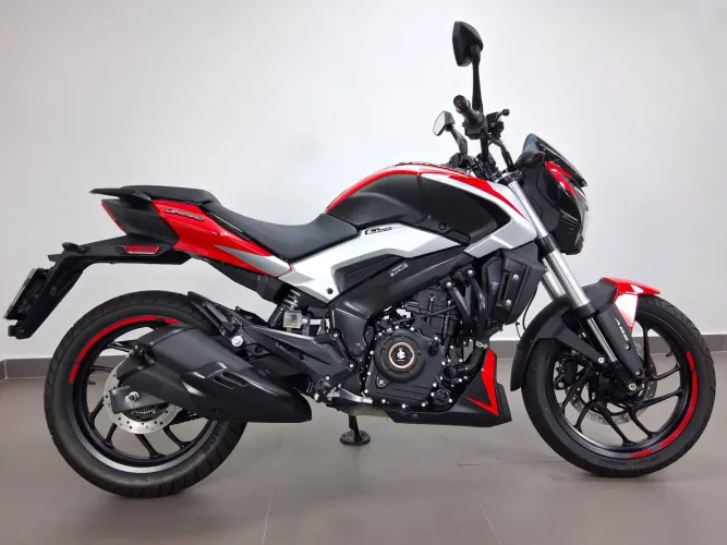 BAJAJ DOMINAR 250