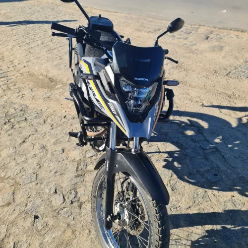 Vendo XRE ADV 2025