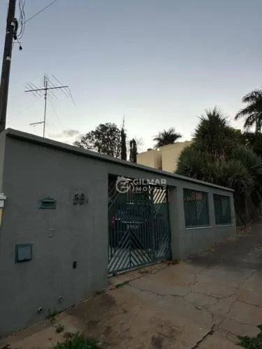 Casa com 3 dormitórios à venda, 145 m² por R$ 690.000 - Jardim São João - Jaguariúna/SP