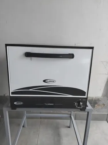 Forno A Gás Clarice Semi Industrial C/ Pedestal Topmaxx 107l Cor Preto/Branco