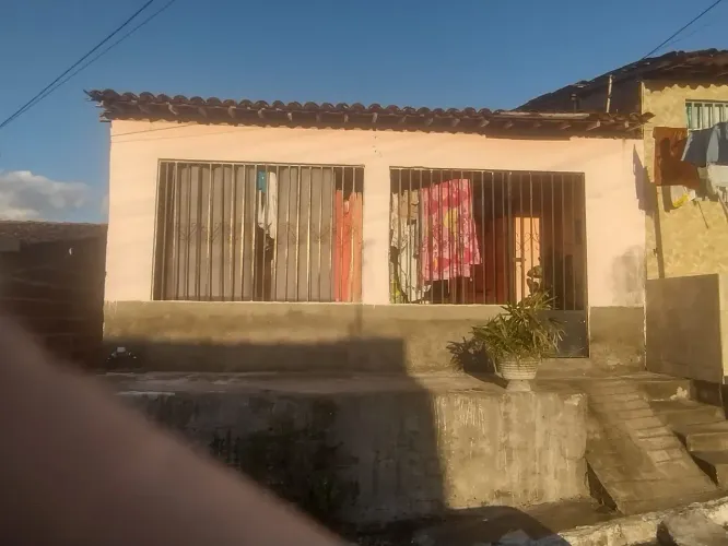 Vende-se Casa em Branquinha