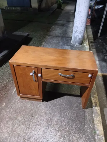 Mesa de computador ou escrivaninha 100 reias aceito cartão faço entrega
