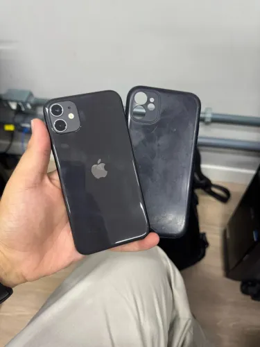 iPhone 11 128gb / 69% bateria