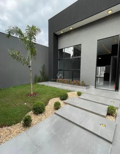 Casa à venda em Goiânia, Setor Santos Dumont, com 3 suítes, com 236 m²