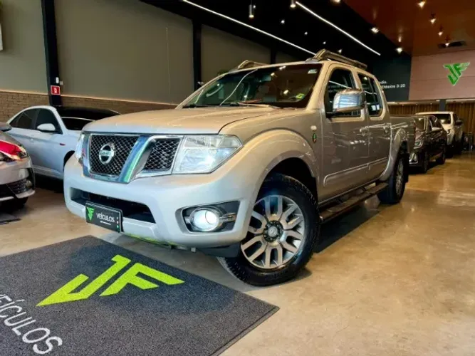 Nissan Frontier SL CD 4X4 2.5tb Diesel AUT 2013