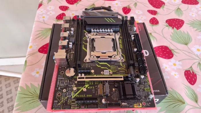 KIT UPGRADE PLACA MÃE X99 + XEON E5 2680 V4 (NOVOS) + 16GB DDR4 3200MHz RAM (DESKTOP