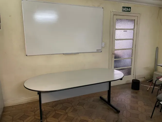Mesa oval reunião, 200x100x75 cm