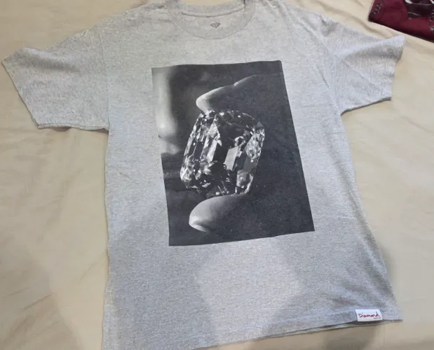 Camiseta Diamond rara skate