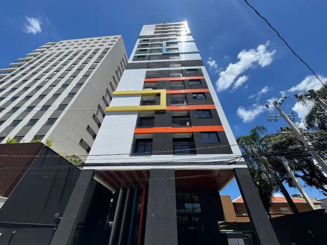 Apartamento para locação 1 dormitório no Centro de Curitiba Cena Living
