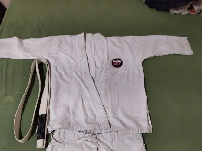 Kimono infantil masculino jiu-jitsu incluso com faixa 