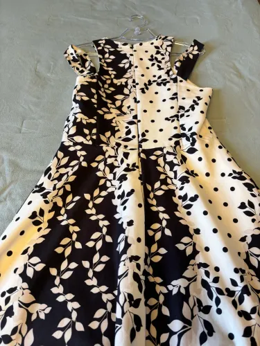 Vestidos semi novos