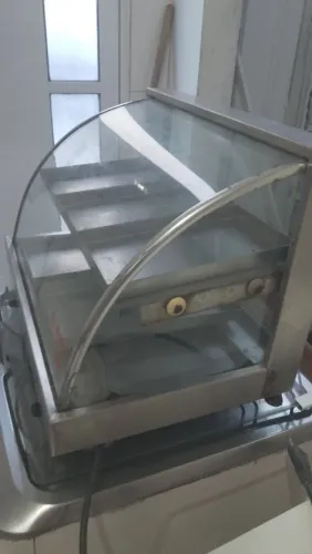 Vendo se essa estufa com cinco bandejas esquentando muito bem por 280