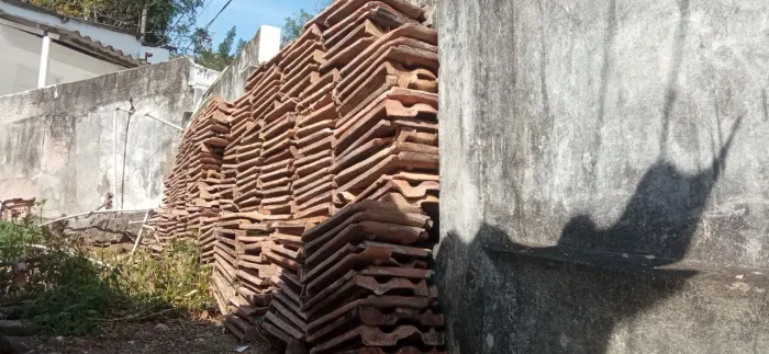 Telhas cerâmicas tipo francesas