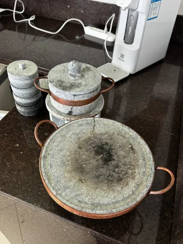 Kit Fondue em Pedra Sabão com Alças de C