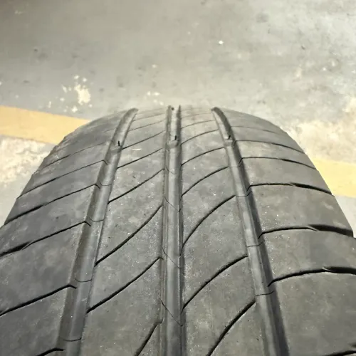 PNEU MICHELLIN 195/75 R16 SÓ VENDA