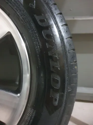 Rodas e pneus