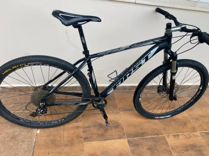 Montain bike aro 29 quadro 19 suspensao a ar com trava