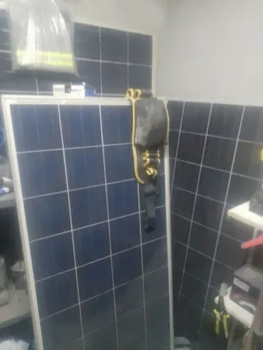 Três placas solar