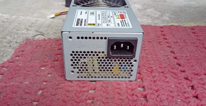 Fonte para desktop slim funcionando
