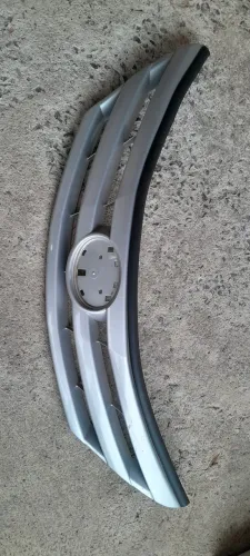 Grande superior Dianteira Toyota Etios 