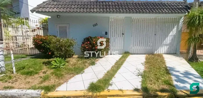 Anil | Casa de Condomínio 3 quartos, sendo 1 suite
