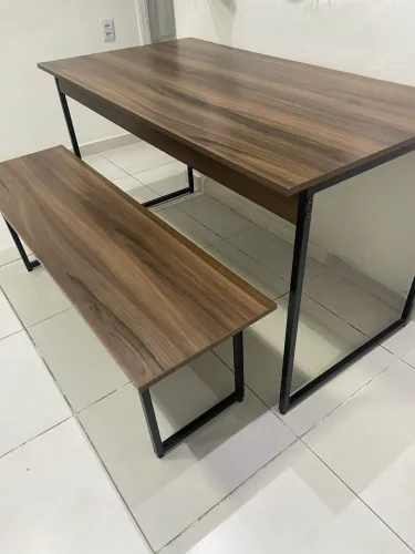 Vendo mesa para estudo