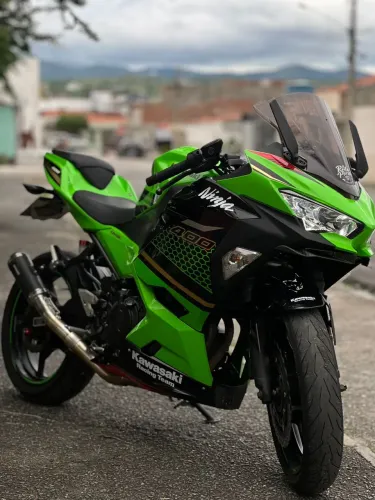 Carenagem ninja 400