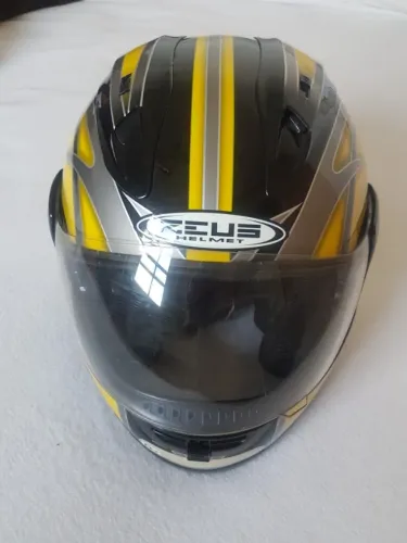 Capacete ZEUS - Tamanho L 1750 + 50GR