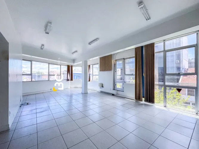 Conjunto Comercial / Sala em Moinhos de Vento - Porto Alegre