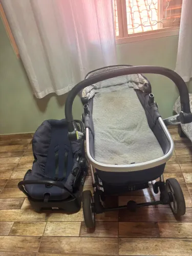 Carrinho de Bebê + Bebê Conforto + moisés