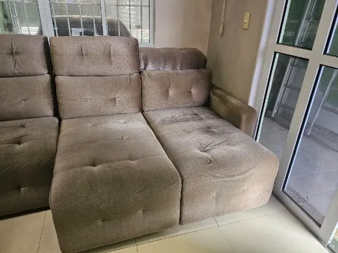 Sofá Retrátil de 4 lugares