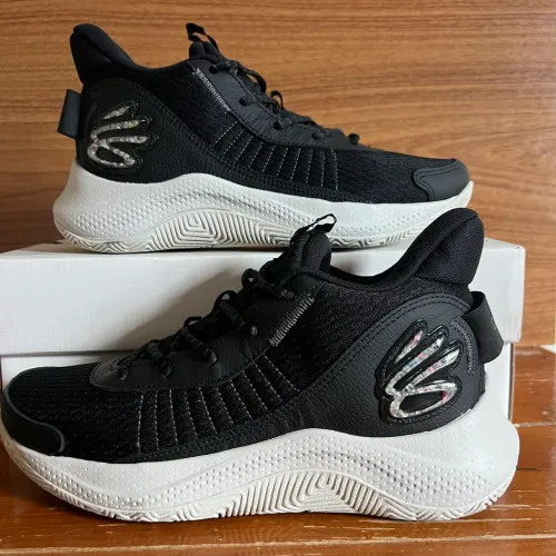 Tênis de Basquete Masculino Under Armour Curry 3Z7
