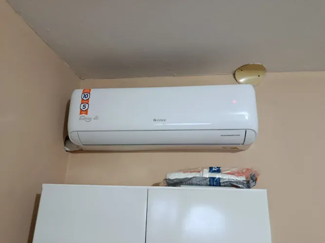 Vendo ar condicionado novíssimo, em excelente estado de conservação.
