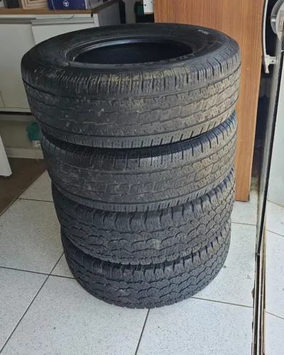 Pneu 245/70-16