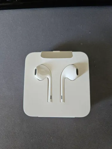 EarPods (lightning) lacrado (nunca usado) 