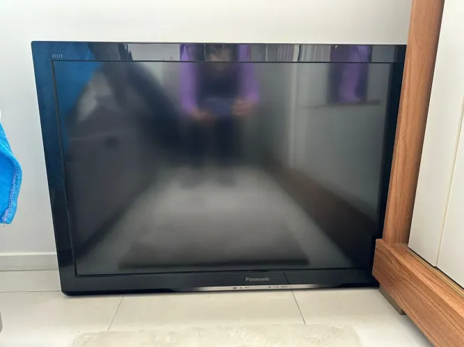 TV LCD PANASONIC 42"