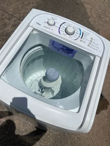 POR 550 REAIS MÁQUINA DE LAVAR ROUPA ELETROLUX 15kgs
