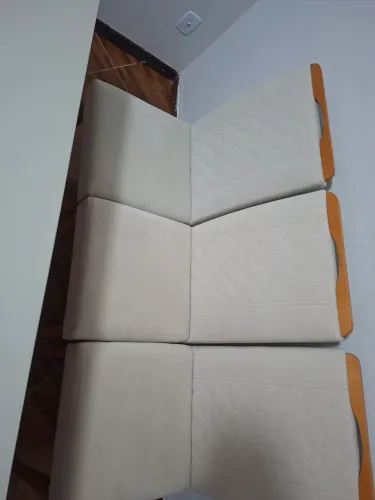 Conjunto de Mesa de Jantar com 6 Cadeiras - Branco com Detalhes em Madeira