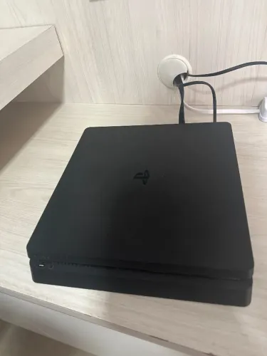Ps 4 Slim