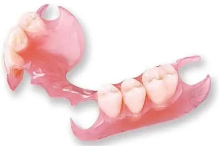 Prótese dentária flexível