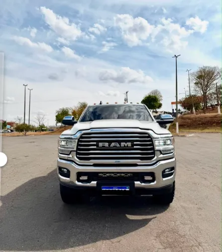 Ram 3500 Limited Longhorn 6.7 TB CD Diesel 2022